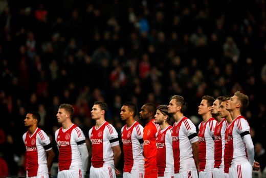 O societate vindecata prin fotbal! Probleme teribile scoase la suprafata de o TRAGEDIE! Ce gest fantastic va face Ajax dupa dubla cu Steaua:_9
