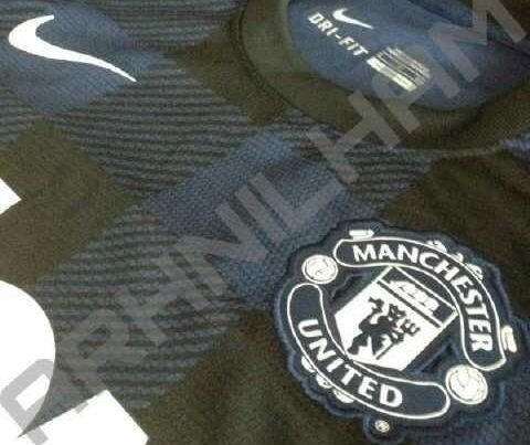 Manchester United SI-A UIMIT fanii cu designul noilor tricouri pentru deplasari! Ce se intampla cu sponsorii: FOTO_2