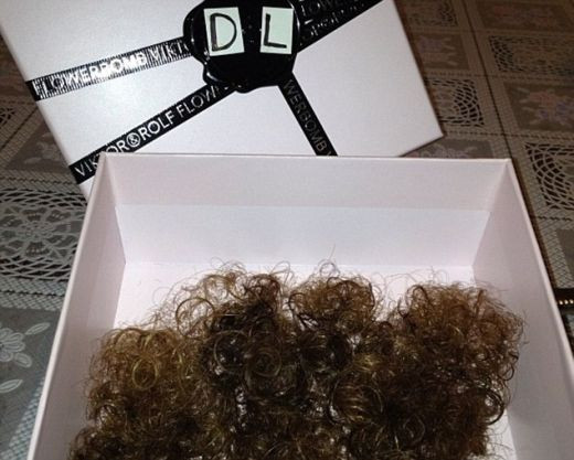 Surpriza anului vine de la Chelsea! David Luiz si-a TUNS PLEATA si va aparea cu un nou look! POZA CRIMINALA postata de mama sa pe Twitter :)) FOTO