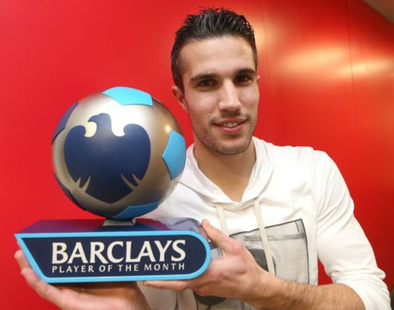 Galeria Zilei: Van Persie a luat primul trofeu din 2013 la United! Motivul pentru care fanii lui Arsenal il vor injura si mai tare! :) CLICK AICI pentru FOTO:_6