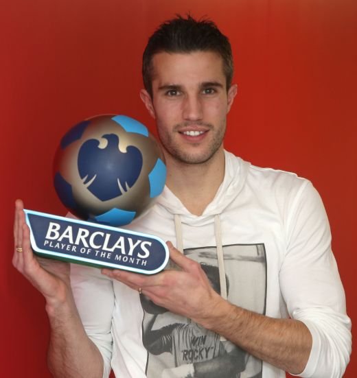 Galeria Zilei: Van Persie a luat primul trofeu din 2013 la United! Motivul pentru care fanii lui Arsenal il vor injura si mai tare! :) CLICK AICI pentru FOTO:_7