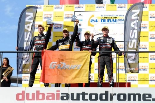 Visul oricarui gamer! Au trait jocul si au realizat o performanta uluitoare! Castigatorii Nissan GT Academy au avut un rezultat spectaculos in cursa din Dubai:_4