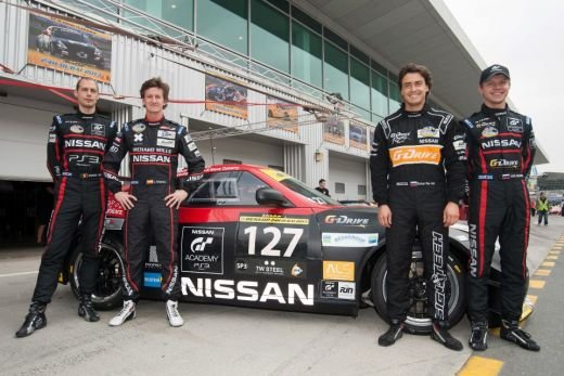 Visul oricarui gamer! Au trait jocul si au realizat o performanta uluitoare! Castigatorii Nissan GT Academy au avut un rezultat spectaculos in cursa din Dubai:_7