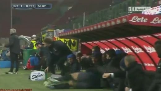 Ce o fi fost in capul lui?! CFR Cluj da de un nebun de legat in Europa League! Modul BIZAR in care s-a bucurat legenda respectata de o lume intreaga: VIDEO