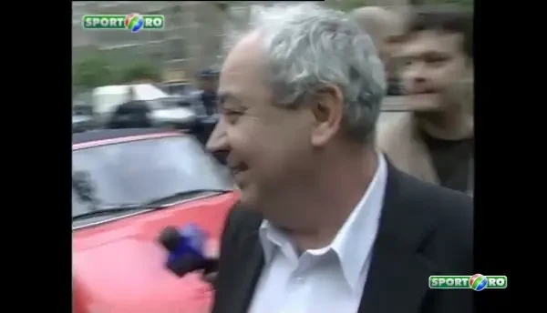 Becali alearga dupa jucatorii bistritei prin Bucuresti