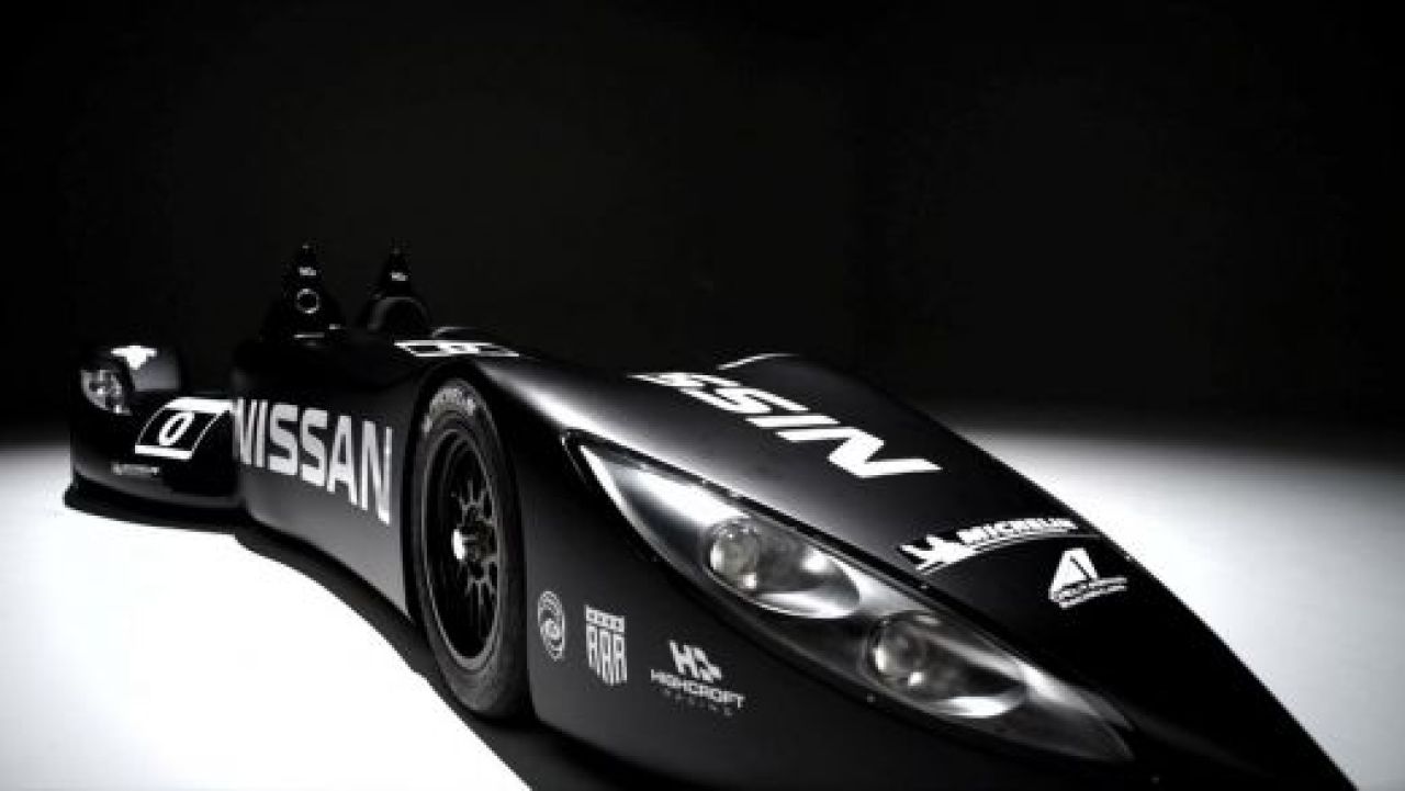 Jocurile cu masini nu-i mai intereseaza. Vezi ce „avion” piloteaza acum castigatorii GT Academy!_11