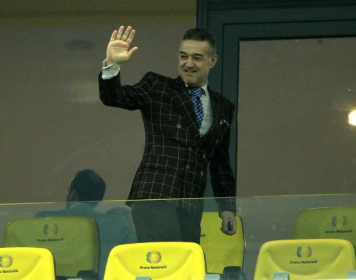 Ce afacere a facut Steaua! In 2010, Becali a vrut sa dea 1 mil &euro; pe Rapa, dar a fost oprit de Piturca! Cat o costa acum pe Steaua titularizarea lui Rapa in meciul cu Ajax: