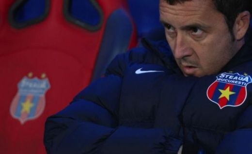 MM e ZEU la Steaua! :) Fanii l-au purtat pe brate, ironic, dupa infrangerea cu Ferencsvaros! Cum au declansat circul imediat dupa meci: