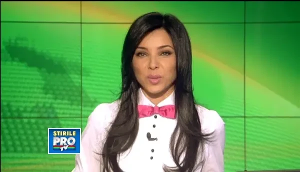 VIDEO Reghe Meister Chef! Ana Maria il trimite la bucatarie: "El gateste pentru noi!" Cum l-a asteptat din Spania: