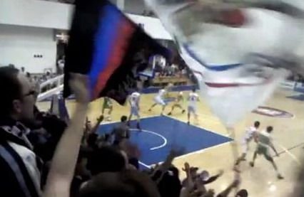 Steaua, suporteri de Champions League la un meci de baschet! Peluza Sud a facut un show fantastic la ultimul meci! VIDEO