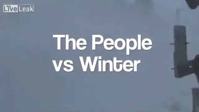 Imagini rare cu prostovani! Ce se intampla cand ninge si e GHEATA pe strazi! E valabil si in Bucuresti VIDEO