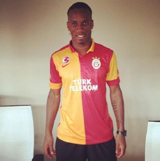 NE-BU-NI-E in Turcia! Milioane de fani sunt in extaz dupa prima poza cu IMPARATUL Drogba in tricoul Galatei! Vezi SUPERFOTO si prima declaratie a ivorianului:_2