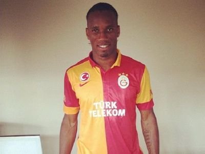 NE-BU-NI-E in Turcia! Milioane de fani sunt in extaz dupa prima poza cu IMPARATUL Drogba in tricoul Galatei! Vezi SUPERFOTO si prima declaratie a ivorianului:_3
