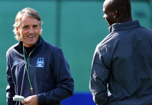 Galeria zilei: Mancini PLANGE dupa 'copilul lui'!