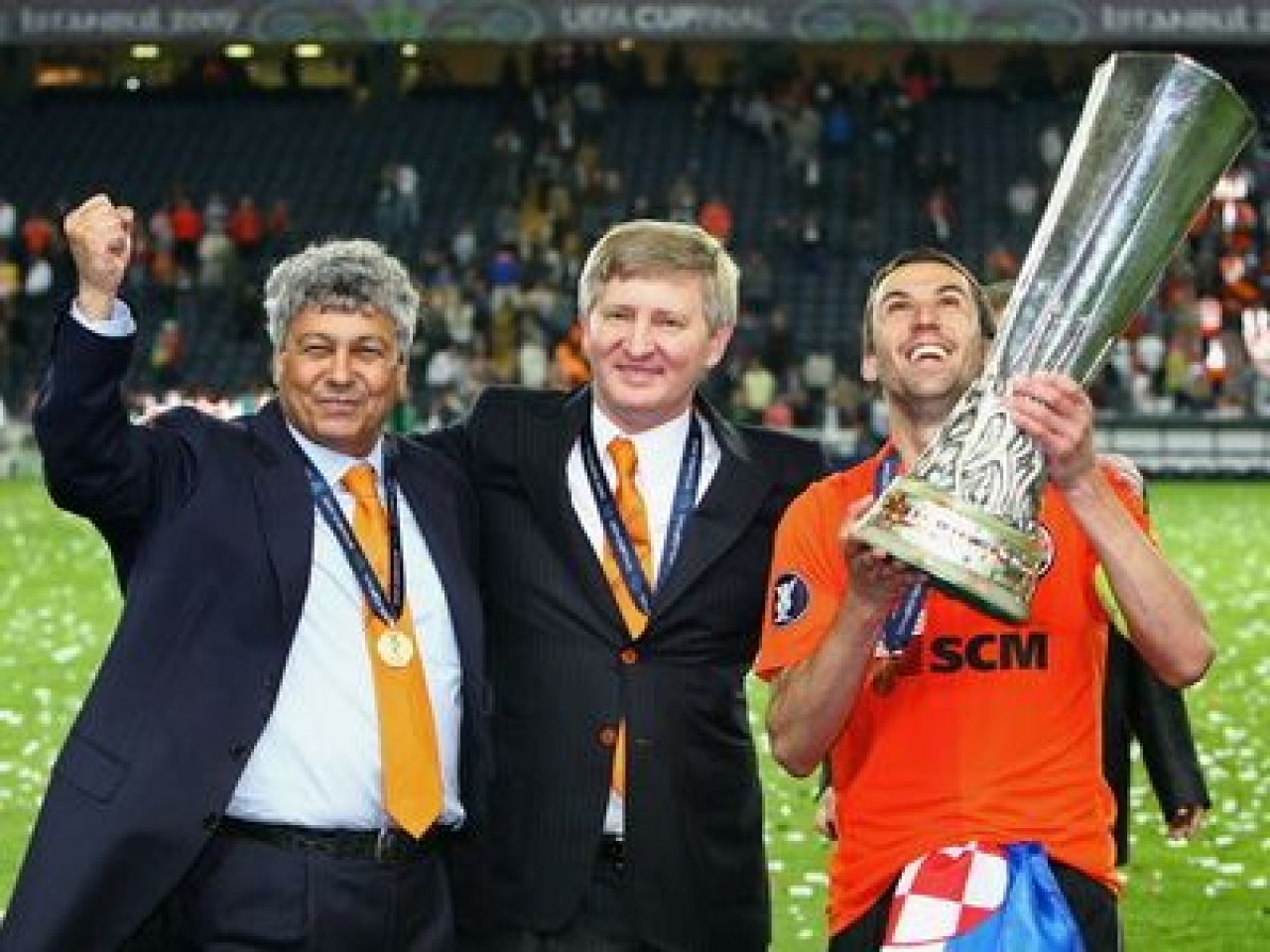 TRANSFER MARKET | Mircea Lucescu a facut transferul zilei: 35de milioane de euro! Beckham la PSG, Ajax a luat un jucator de la Barca! Un fost stelist a ajuns in Anglia! Un roman in topul transferurilor:_13