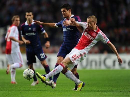 Inca un nume de cosmar pentru Steaua: un atacant fantastic al lui Ajax si-a revenit dupa 6 luni de accidentare! A jucat ultimele 15 minute cu Vitesse si a dat 2 goluri!
