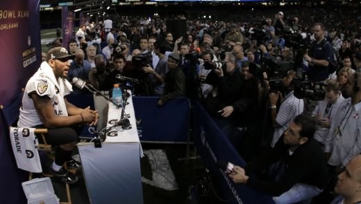 Super Bowl-ul care incheie un an MIZERABIL pentru sportul din America! Jucatorii se dopeaza cu un extract DUBIOS:_2