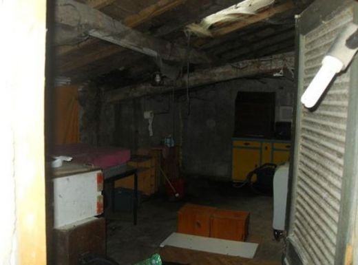 Casa asta o poti cumpara cu 1 euro. E scoasa la vanzare dar NIMENI nu o cumpara: Te ingrozesti doar cand auzi! FOTO_4