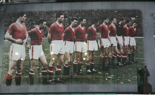 Hegemonia unei echipe URIASE a fost oprita de o catastrofa! Un accident stupid a omorat jumatate de echipa! Cea mai mare tragedie din istoria lui Man United:_13
