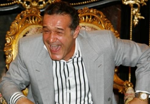 Bancul care l-a innebunit pe Gigi! Suna pe toata lumea, l-a zis si la televizor! Vezi cu ce banc se distreaza Becali: