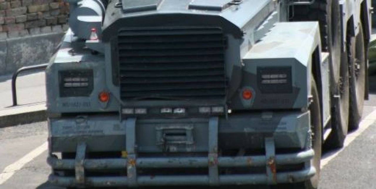 FOTO Un roman a lucrat la MONSTRUL care distruge tot in Die Hard! Bruce Willis face ravagii pe strazile din Moscova! Ce masini conduce in film:_1