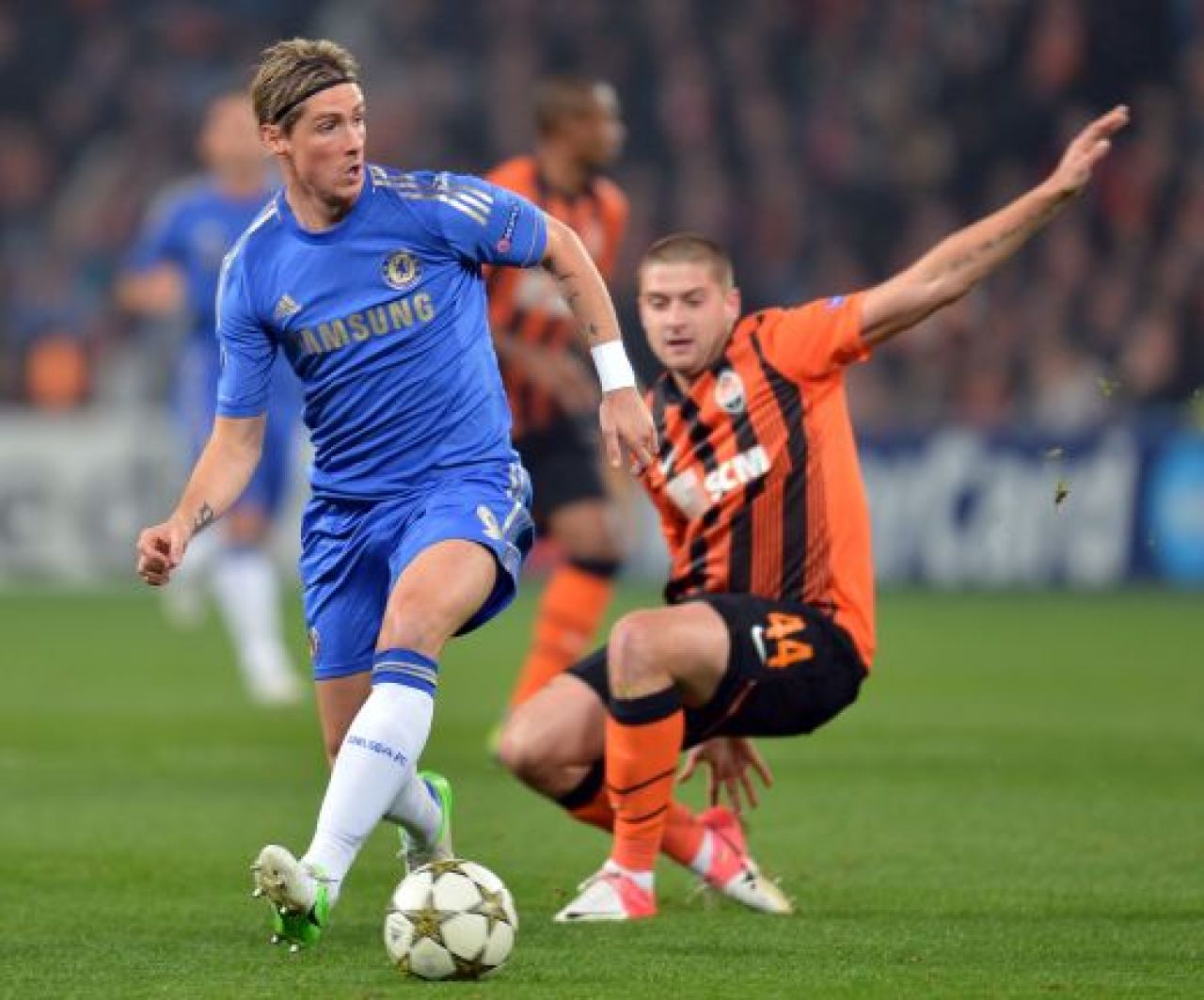Torres o ia pe urmele lui MUTU! Chelsea si-a luat cea mai mare teapa din istorie! El Nino pleaca in Italia si il lasa pe Abramovici cu paguba! Galeria Zilei:_11