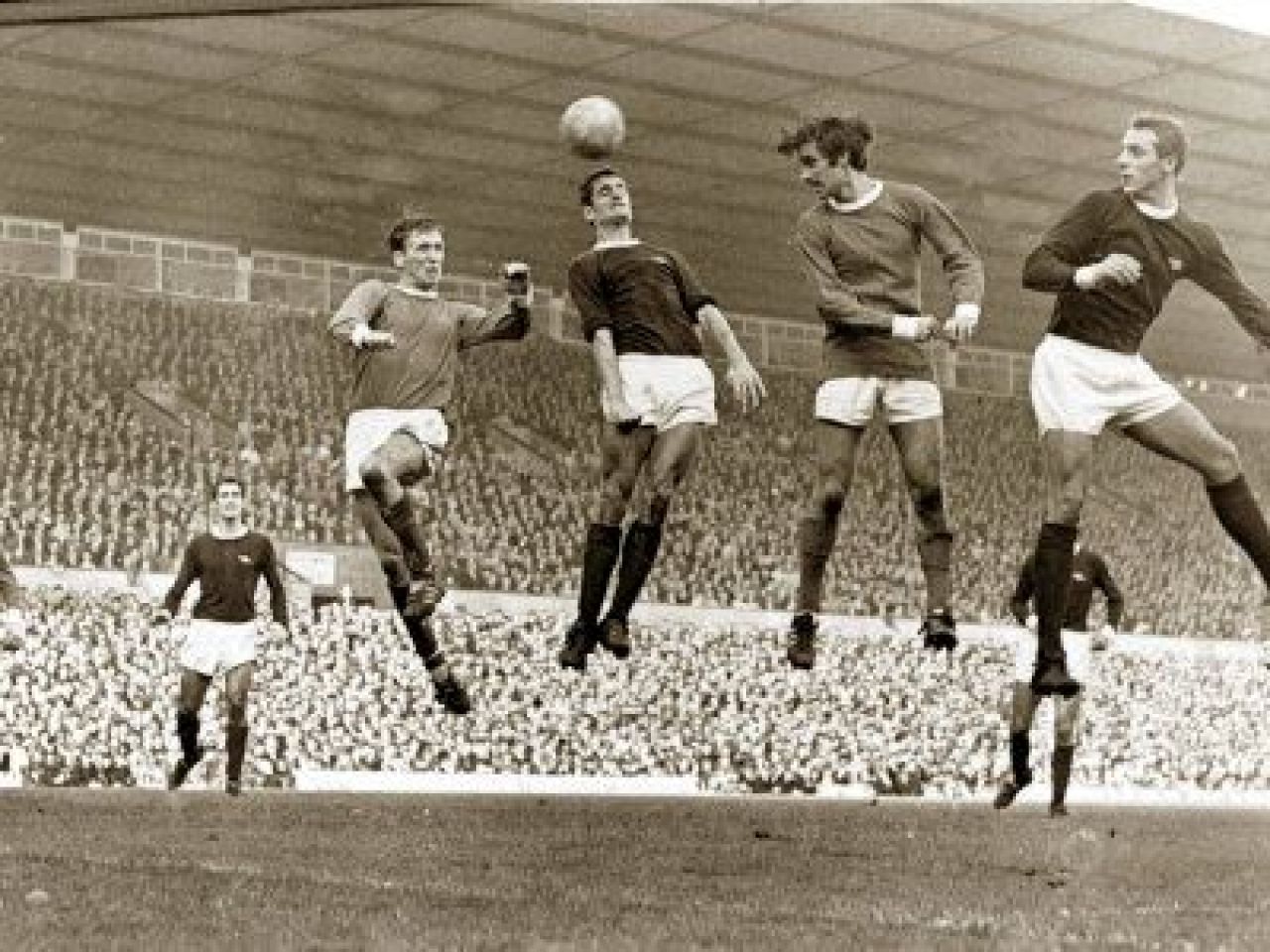 Primul BLAT din istorie s-a intamplat acum 100 de ani! Te gandeai ca Manchester United - Liverpool se poate aranja? Destinul TRAGIC al omului care a construit Old Trafford_6