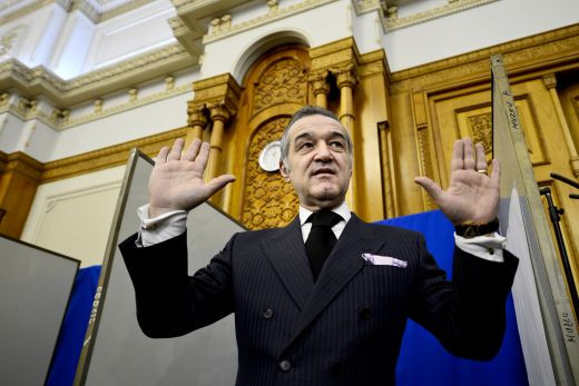 SenTINTA Gigi Becali: a primit 3 ani de inchisoare cu SUSPENDARE! Anunt SOCANT al lui Gigi Becali: Imi vine sa ma sinucid cand vad asta!