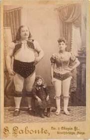 A carat 1.000 de kilograme in spate si a intrat pentru totdeauna in istorie! Louis Cyr, adevaratul HERCULE al timpurilor noastre! Cum arata omul care putea MUTA MUNTII:_5