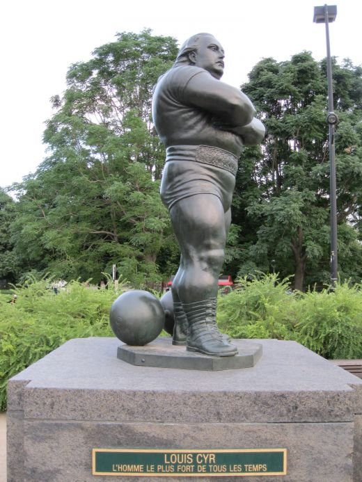 A carat 1.000 de kilograme in spate si a intrat pentru totdeauna in istorie! Louis Cyr, adevaratul HERCULE al timpurilor noastre! Cum arata omul care putea MUTA MUNTII:_7