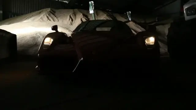 VIDEO Cum sa distrugi cel mai tare Ferrari din lume: il scoti la OFFROAD! Miliardarul care se plictisea la tara! Imagini INCREDIBILE: