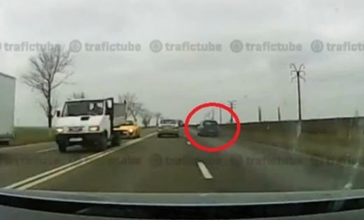 Accident BARBAR in drum spre Constanta: Teribilismul la volan face victime! Ce a patit acest sofer in urmatoarea secunda: