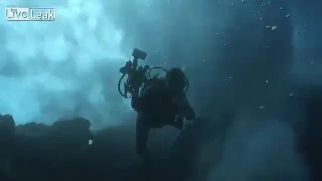 VIDEO Scafandru INGHITIT de ocean! Unde a disparut? Imagini INCREDIBILE: