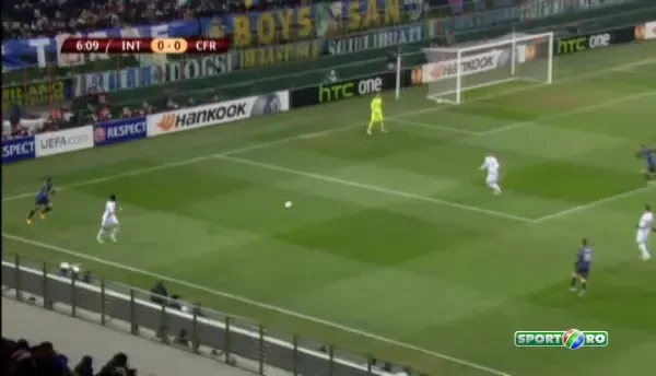 Momentul HORROR in care tot stadionul a amutit! Atacantul care i-a adus Liga Campionilor lui Mourinho s-a rupt singur! Faza socanta de la meciul CFR-ului! VIDEO