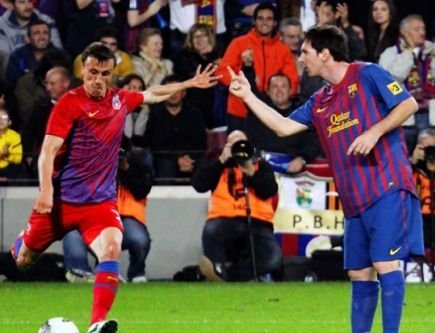 Barca isi face echipa noua! OBIECTIVUL nr.1: un fundas central! Catalanii au ajuns sa rada la varianta propusa de Gigi: 