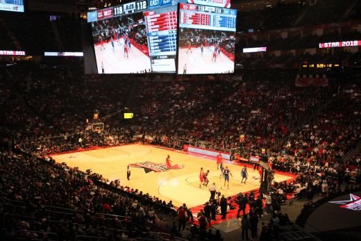 Galeria Zilei: Vest vs. Est in All Star Game! SHOW total: Vestul a castigat dupa un meci nebun, intre cele mai tari vedete din NBA CLICK AICI pentru FOTO:_8