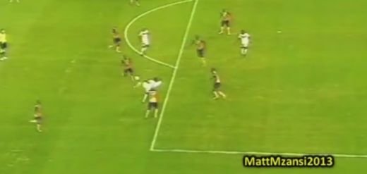 WOW! De la Henry nimeni nu a mai reusit asa ceva! Probabil cel mai SPECTACULOS gol reusit anul acesta! Executia pe care o vezi o data la 10 ani! VIDEO