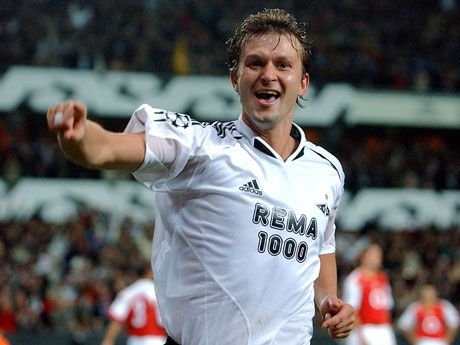 Un zeu isi anunta RETRAGEREA din fotbal: 
