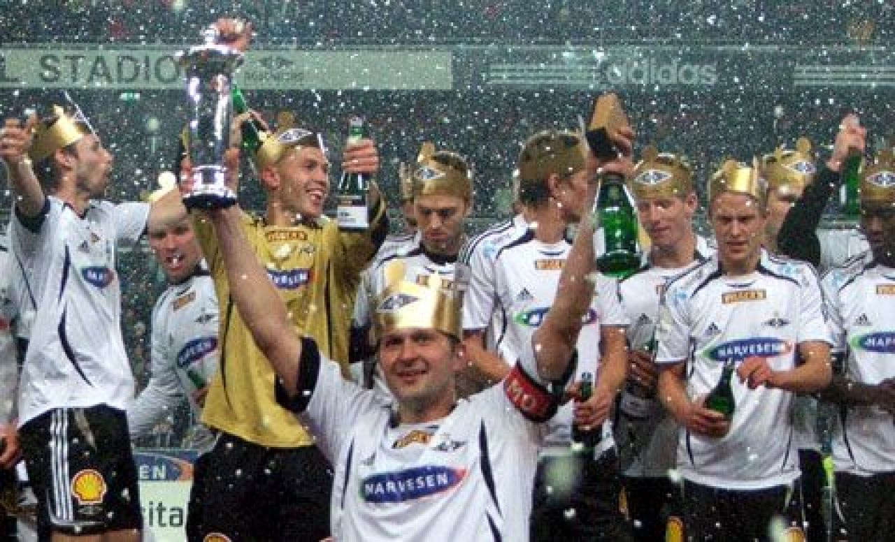 Un zeu isi anunta RETRAGEREA din fotbal:
