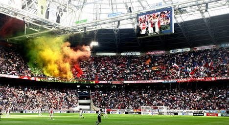 Cu cine joaca Steaua! Momentele cand la Ajax s-a cantat istoria! Steaua poate visa la o asemenea atmosfera! Ce s-a intamplat pe stadion! VIDEO: