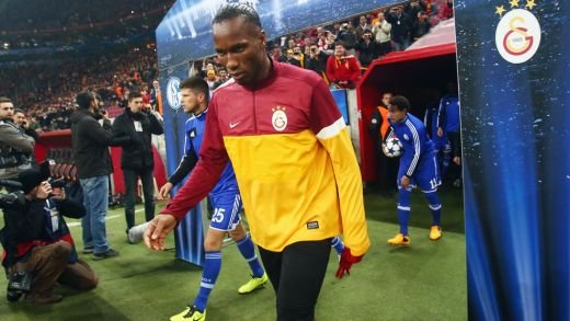 VIDEO: Tiki Taka n-a existat pe San Siro, arbitrul le-a facut CADOU italienilor primul gol: Milan 2-0 Barca! Galata 1-1 Schalke! Presa catalana face misto de jocul lui Milan:_2