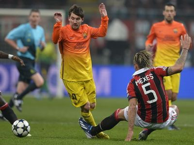 Galeria Zilei: Mayasii au avut dreptate! Apocalipsa a venit la Barcelona: DIAVOLII Boateng si Muntari au ucis sperantele catalanilor! SUPER FOTO de pe San Siro:_16