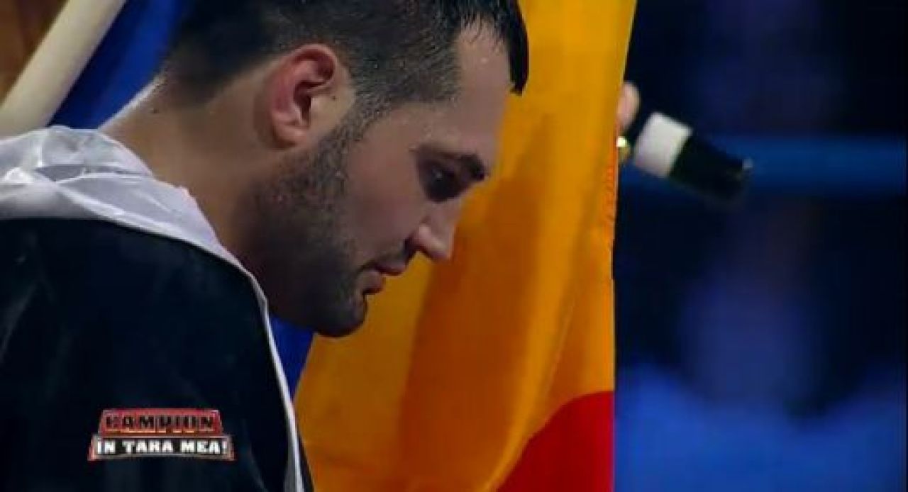 Ciocan si-a implinit visul! L-a SPULBERAT pe Mazikin si e din nou CAMPION! Mazikin n-a mai putut sa se ridice de pe scaun, antrenorii au aruncat prosopul! VIDEO_5