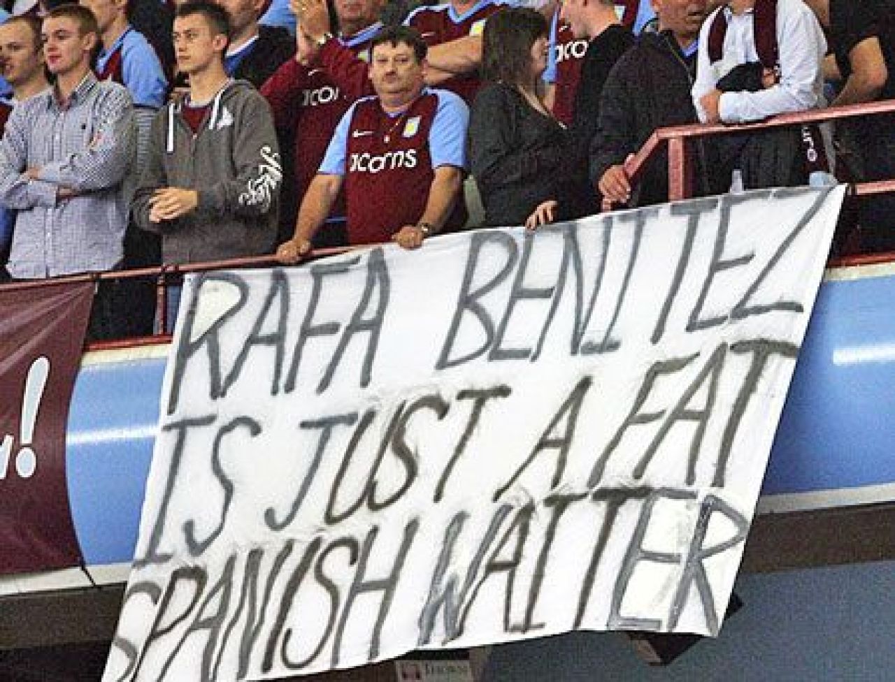Cantecul care il enerveaza la CULME pe Benitez! Fanii Stelei se aliaza cu United inainte de Chelsea! Cuvintele de COSMAR pentru spaniol:_3