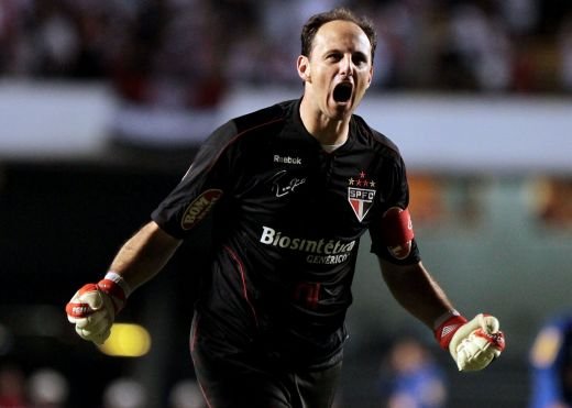 L-au crezut NEBUN, dar a ajuns simbol! Povestea celui mai IUBIT om din Brazilia, dupa Pele: Rogerio Ceni!_2