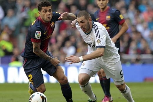 VIDEO: Momentul care a declansat un scandal MONSTRU dupa Real - Barca! Mourinho se ridica de pe banca si il injura pe Dani Alves: 