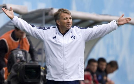 Sunt indicii tot mai clare pentru o mutare spectaculoasa in vara! Dan Petrescu transfera un jucator roman de nationala la Dinamo Moscova!