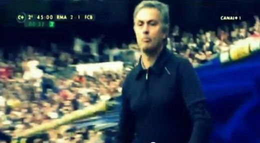 VIDEO: Momentul care a declansat un scandal MONSTRU dupa Real - Barca! Mourinho se ridica de pe banca si il injura pe Dani Alves: 