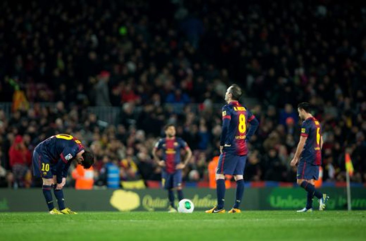 Finalul unei ERE la Barca? Mourinho a gasit antidotul PERFECT pentru tiki-taka! UMILINTELE din El Clasico nu sunt intamplatoare! Cum a castigat Real meciurile:_3