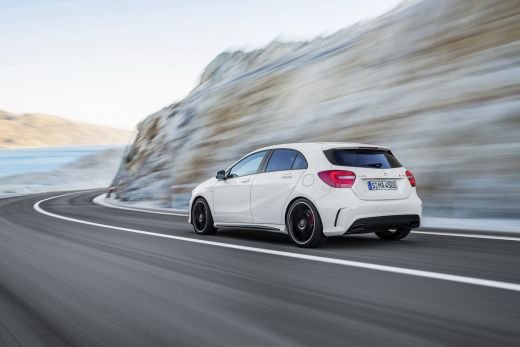 VIDEO Cel mai JUCAUS Mercedes din istorie! S-a lansat A 45 AMG la Geneva! Uita de Porsche, VW sau Ford GT!_8